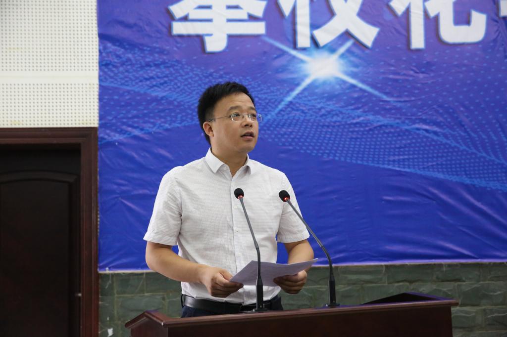 华为技术有限公司川藏企业业务部副总经理张月川致贺词